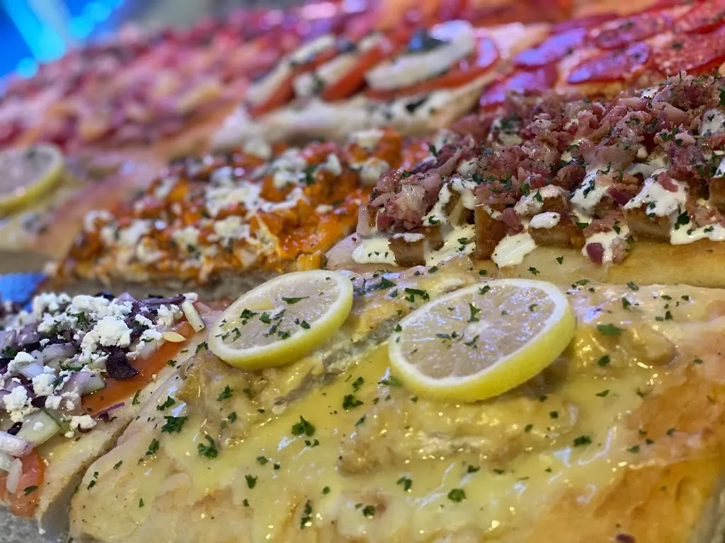 Pioneers Pizza Punta Gorda_Puntagorda_slider_image_3