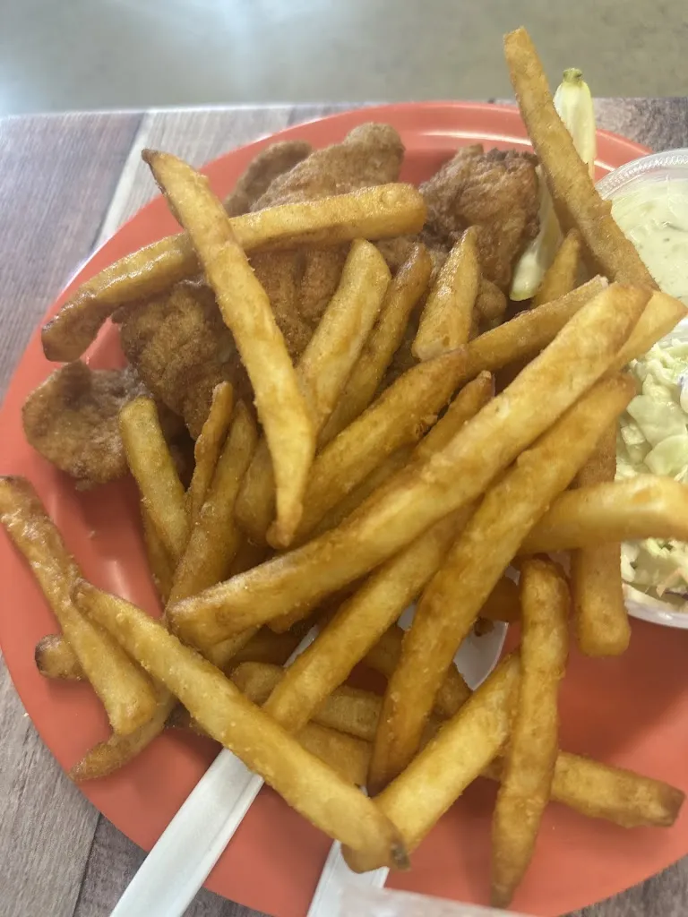 Mariela Fuentes Pelaez_Mainely Seafood Cafe_Puntagorda_review