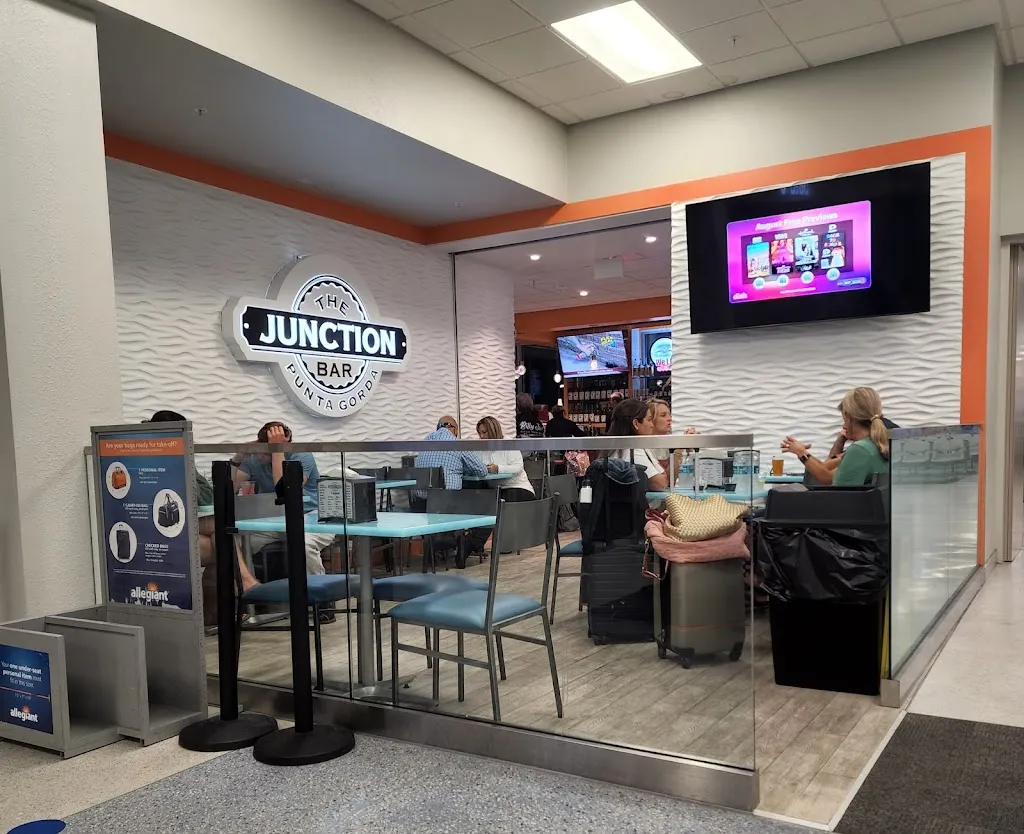 The Junction Punta Gorda restaurant in Puntagorda