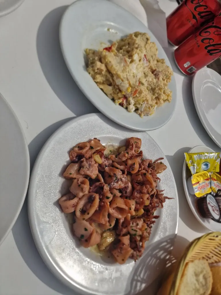 Niki Stevens_Bar Rosario_Rosario El_recensione