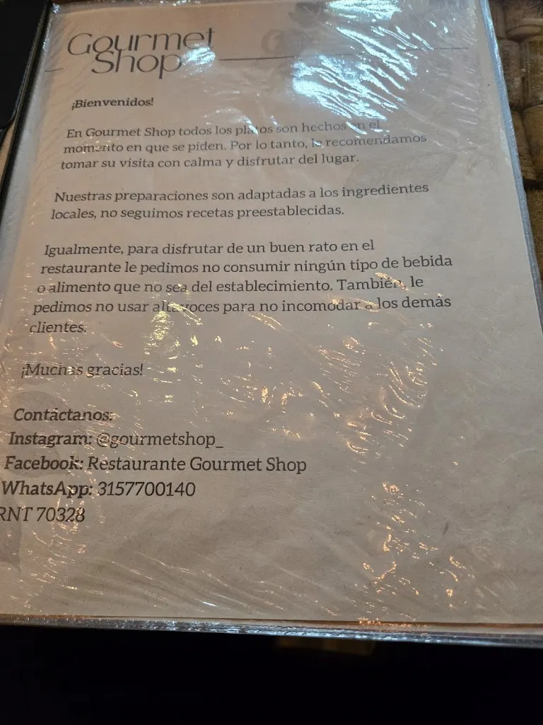 John Betancur_Gourmet Shop Assho_San Andrés y Sauces_review