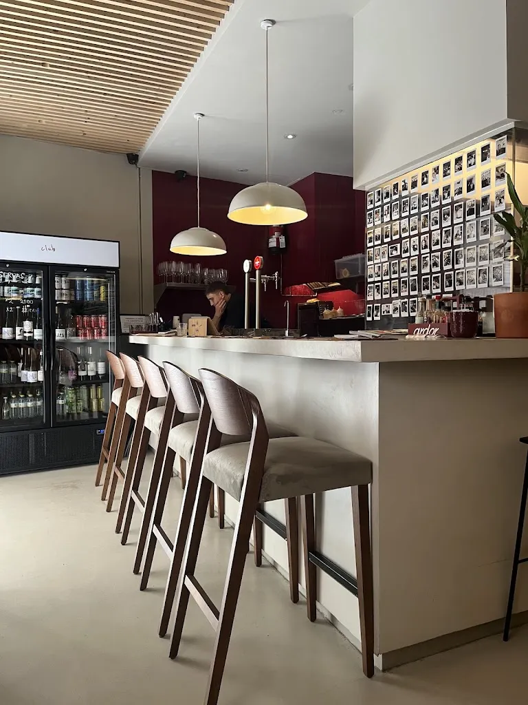 Yopo Club_San Andrés y Sauces_slider_image_3