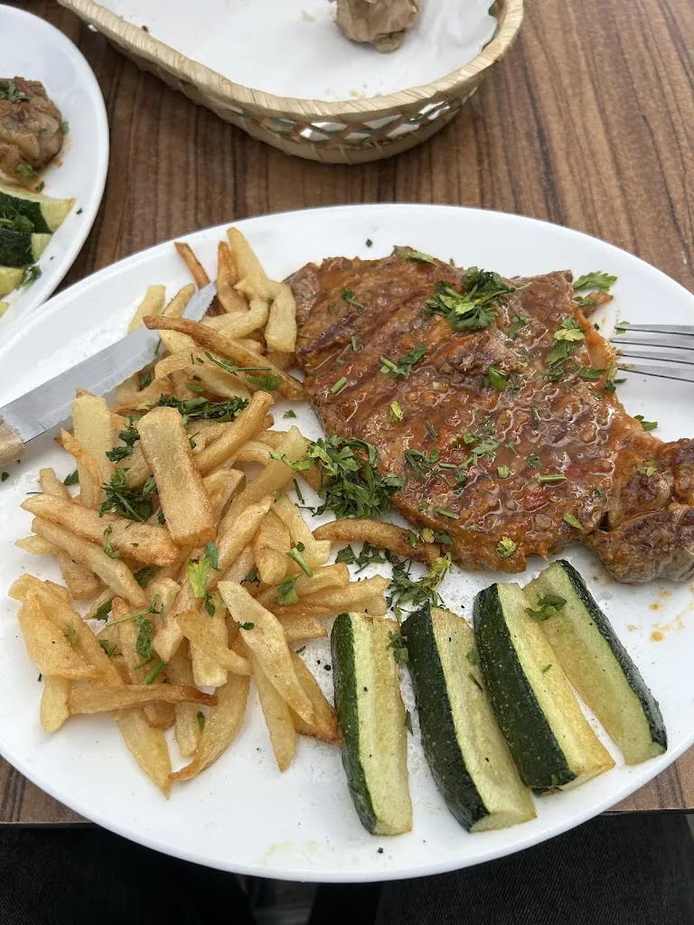 naadieeel_Restaurante Tabaiba tasca mateo_San Juan de la Rambla_review