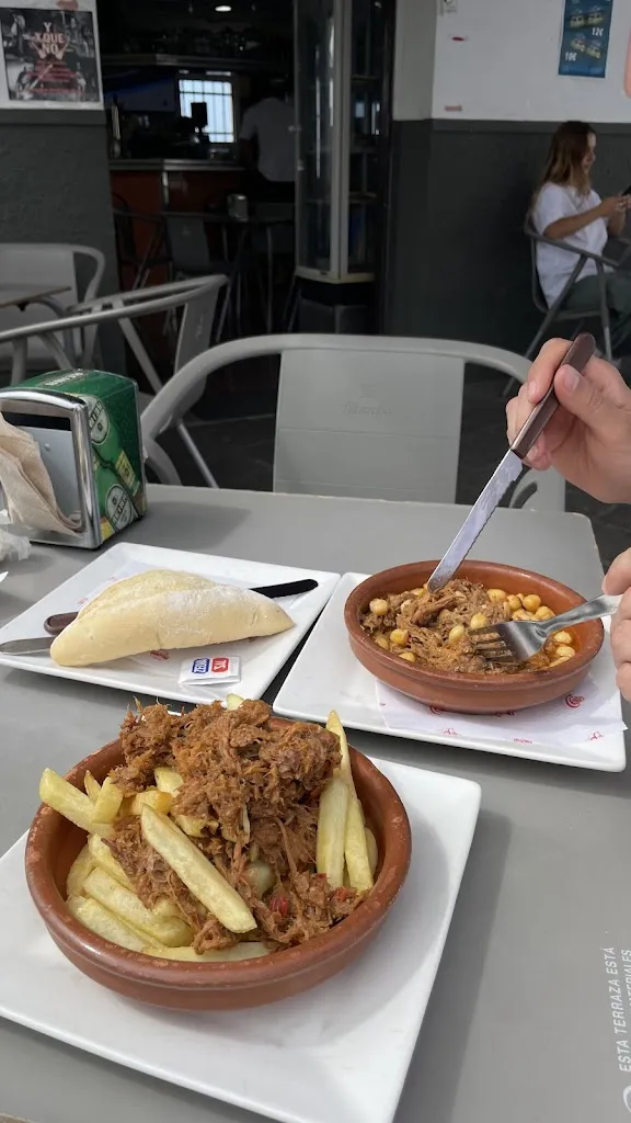 Illia Yakavenka_Cafetería Verín San Juan de La Rambla_San Juan de la Rambla_recensione