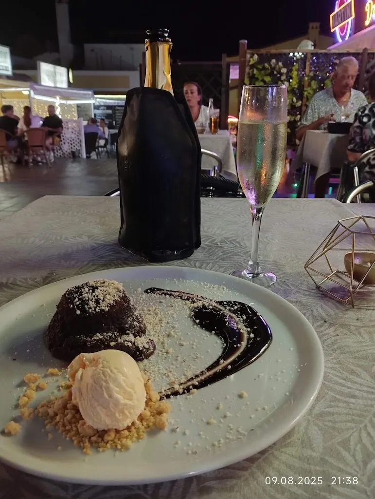 Angelina PP_Restaurante Old Fashioned 1986_San Miguel De Abona_review