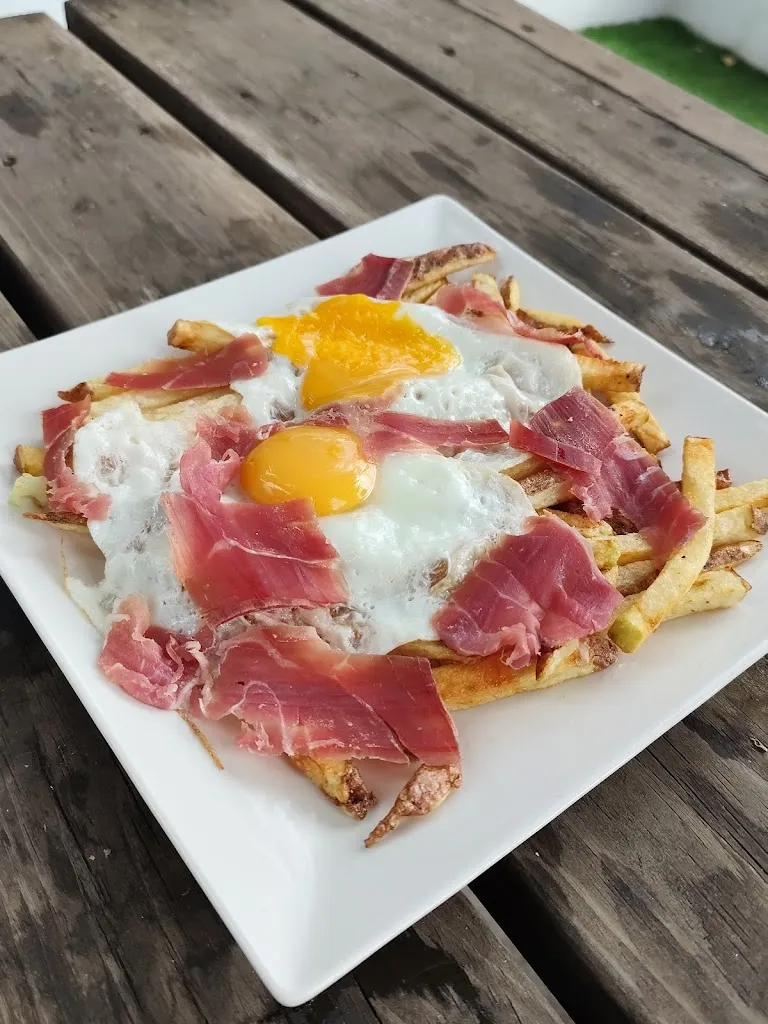 Anabel BV_bar chullo_Bayárcal_review