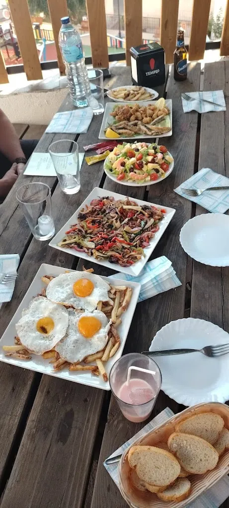 Sleynee Abaunza Ortega_bar chullo_Bayárcal_review