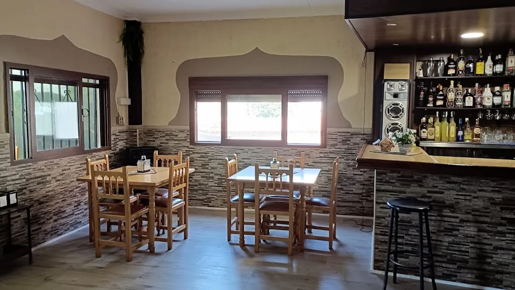 bar chullo restaurant in Bayárcal