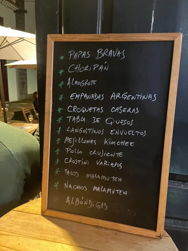 Menu_Malamuten Bar_San Cristóbal de La Laguna_immagine_1