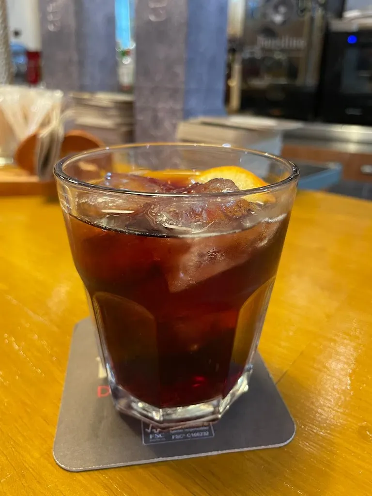 milena moraes lima_Malamuten Bar_San Cristóbal de La Laguna_recensione