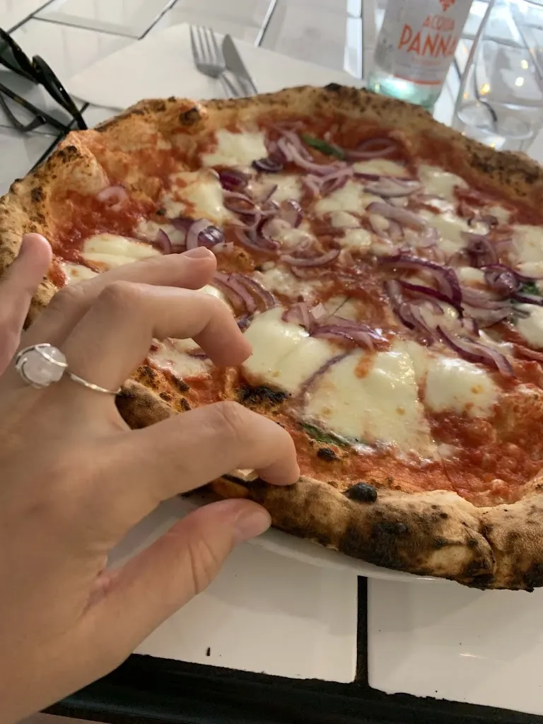 Tania Klymets_Pizzería Manammè La Laguna_San Cristóbal de La Laguna_review