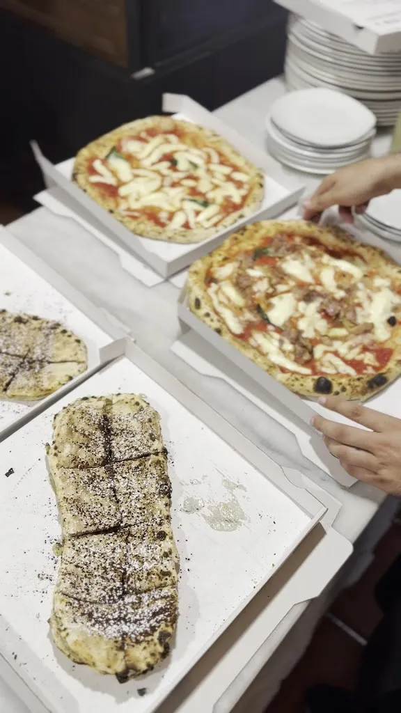 Pizzería Manammè La Laguna_San Cristóbal de La Laguna_slider_image_2