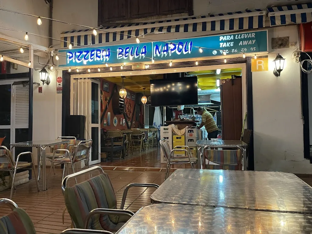 Pizzería Bella Napoli restaurant in Santiago del Teide