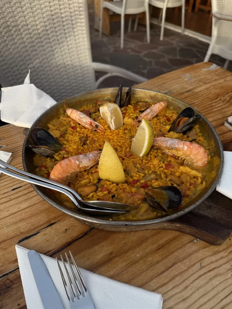 Iryna Zelisko_La Paella Rústica_Santiago del Teide_recensione