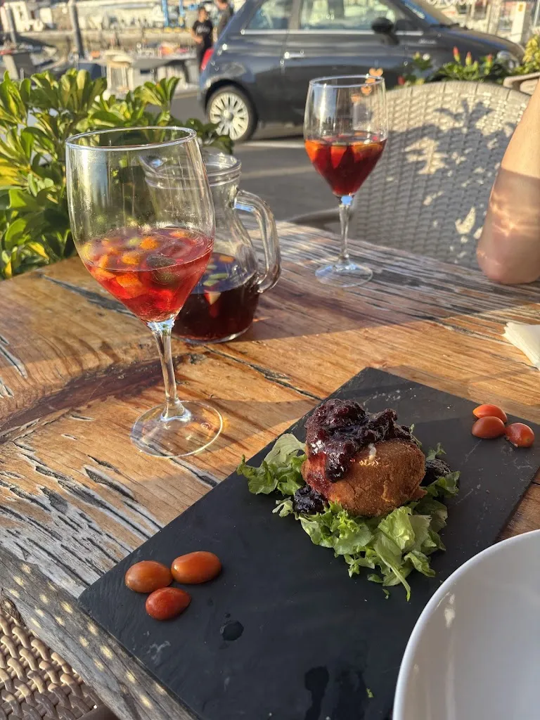 Dakotah Forbes_La Paella Rústica_Santiago del Teide_recensione