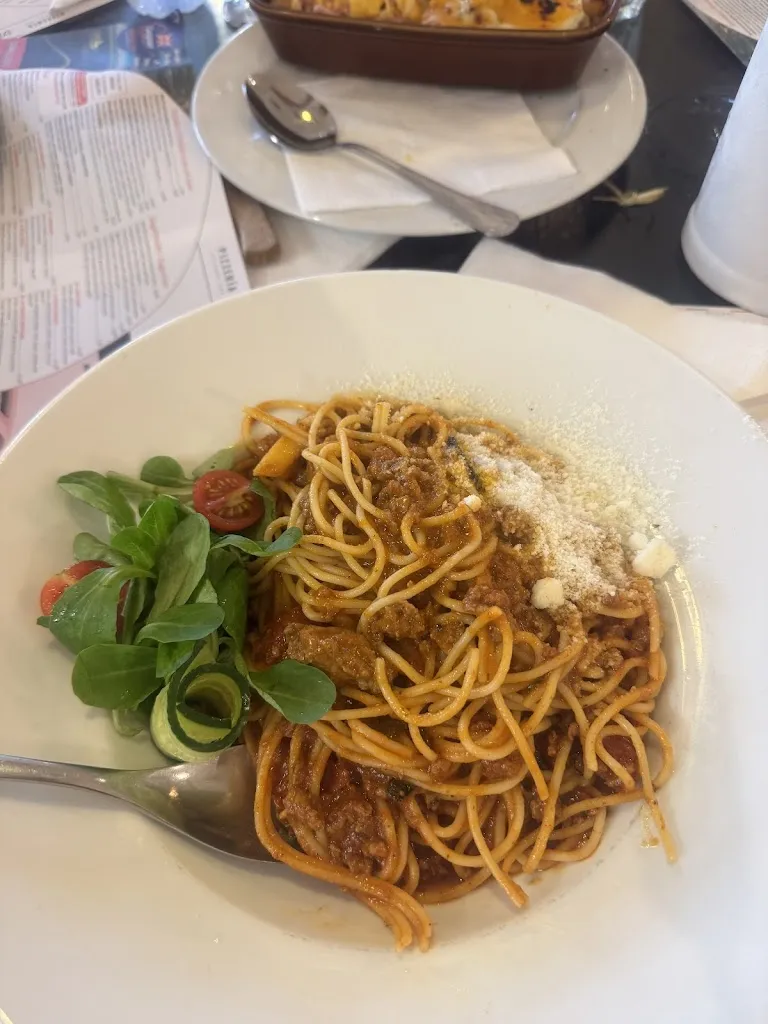 Charlotte Warren_D'Luigis Pizzeria_Arboleas_review