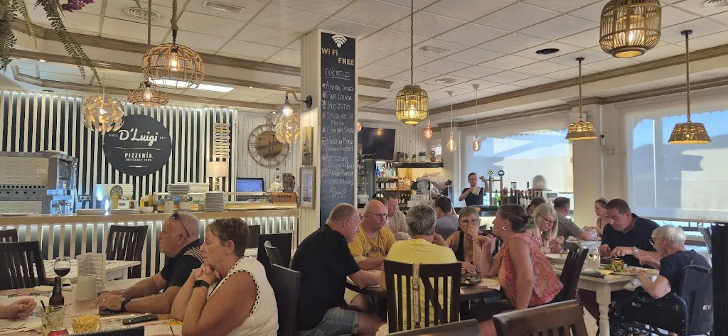 D'Luigis Pizzeria_Arboleas_slider_image_3