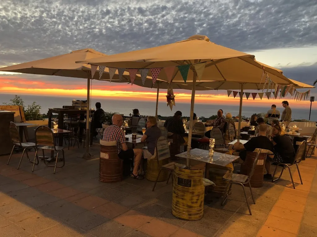 Bar La marmota restaurant in Tazacorte