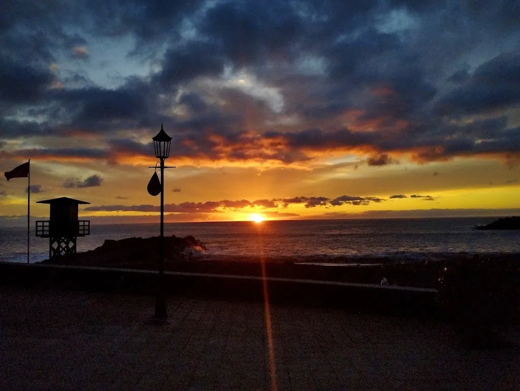 Matthew Hill_Restaurante Playa Mont_Tazacorte_recensione