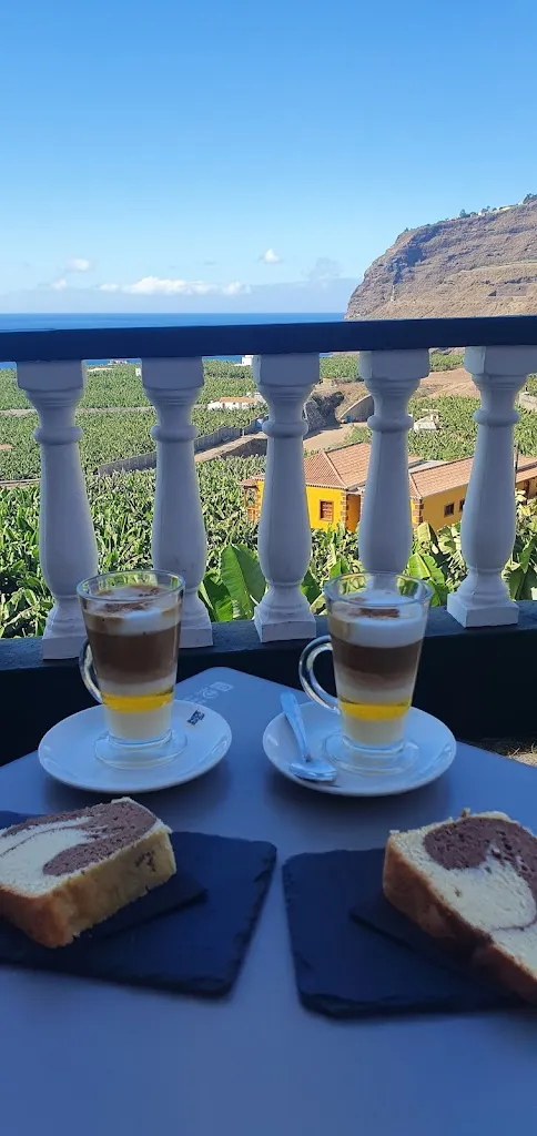 Alison Evershed_Bar Gorgonia_Tazacorte_review