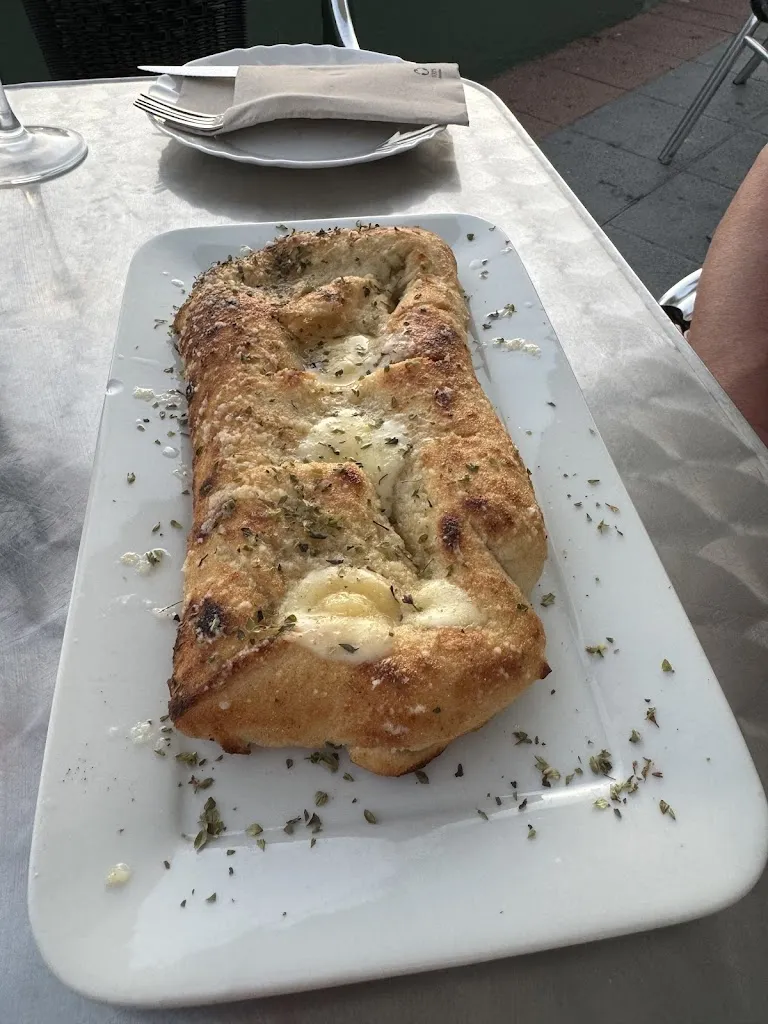 Judy Painter_Atipico & Italiano Cafe Wine Bar_Tazacorte_review