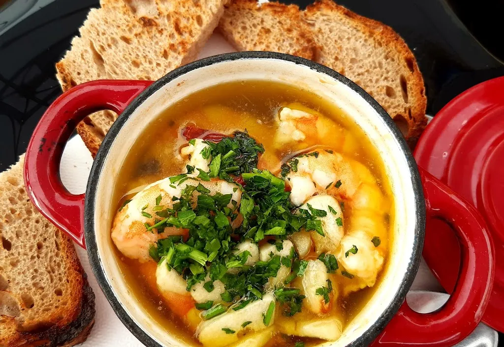 Chris Roozekrans_Atipico & Italiano Cafe Wine Bar_Tazacorte_review