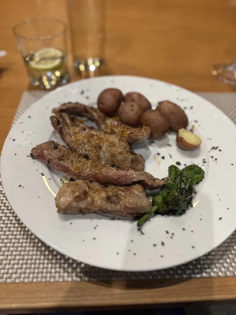 Karolina Kaszewiak_Restaurante La Muralla_Tijarafe_review