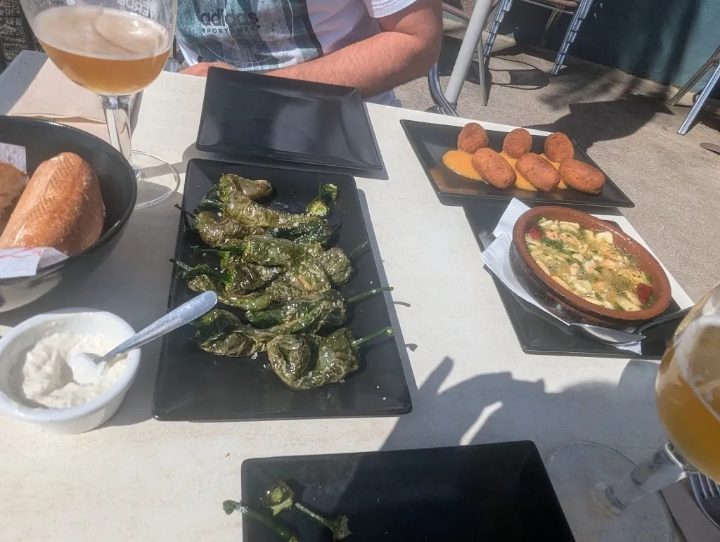 Valentina Grurl_Cervecería Isla Verde_Tijarafe_recensione