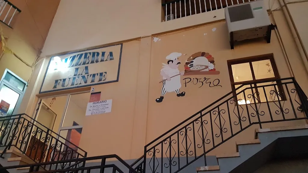 Pizzeria La Fuente restaurant in Tijarafe