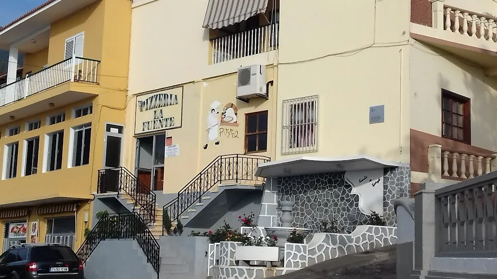 Pizzeria La Fuente_Tijarafe_slider_image_3