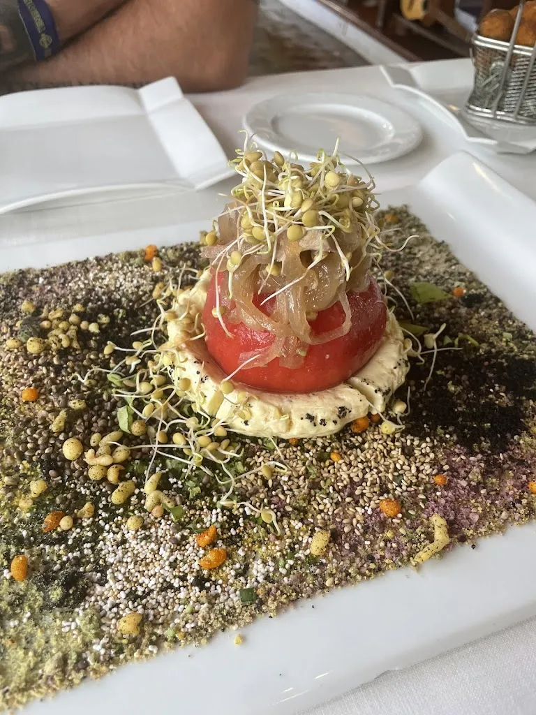 Viktoriia Trofymchuk_Mesón El Drago_Tegueste_review