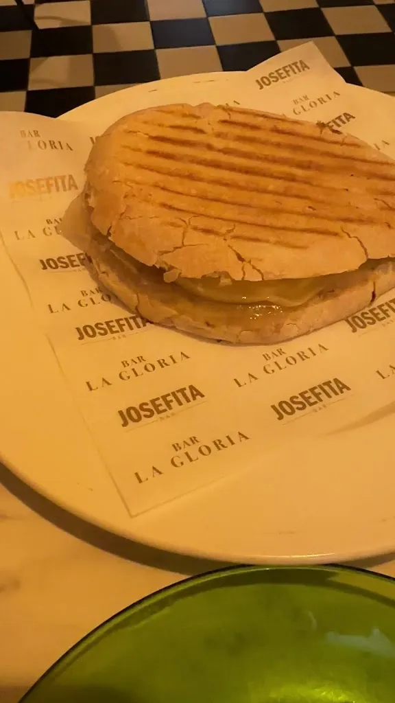 Josefita Bar_Valverde_slider_image_2