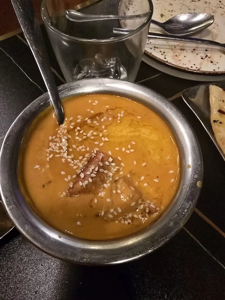 Shahnoosh Rafibakhsh_Rangoli_Valverde_review