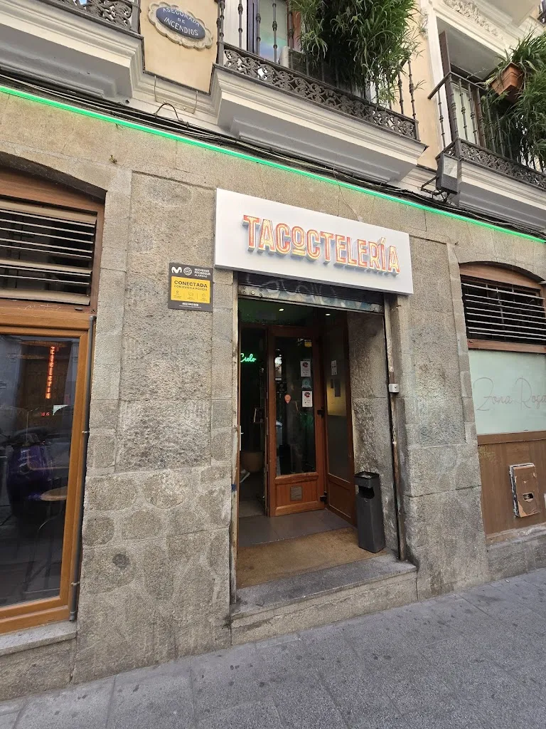 Taquería Tacoctelería : Restaurante Mexicano y Coctelería en Malasaña_Valverde_slider_image_3