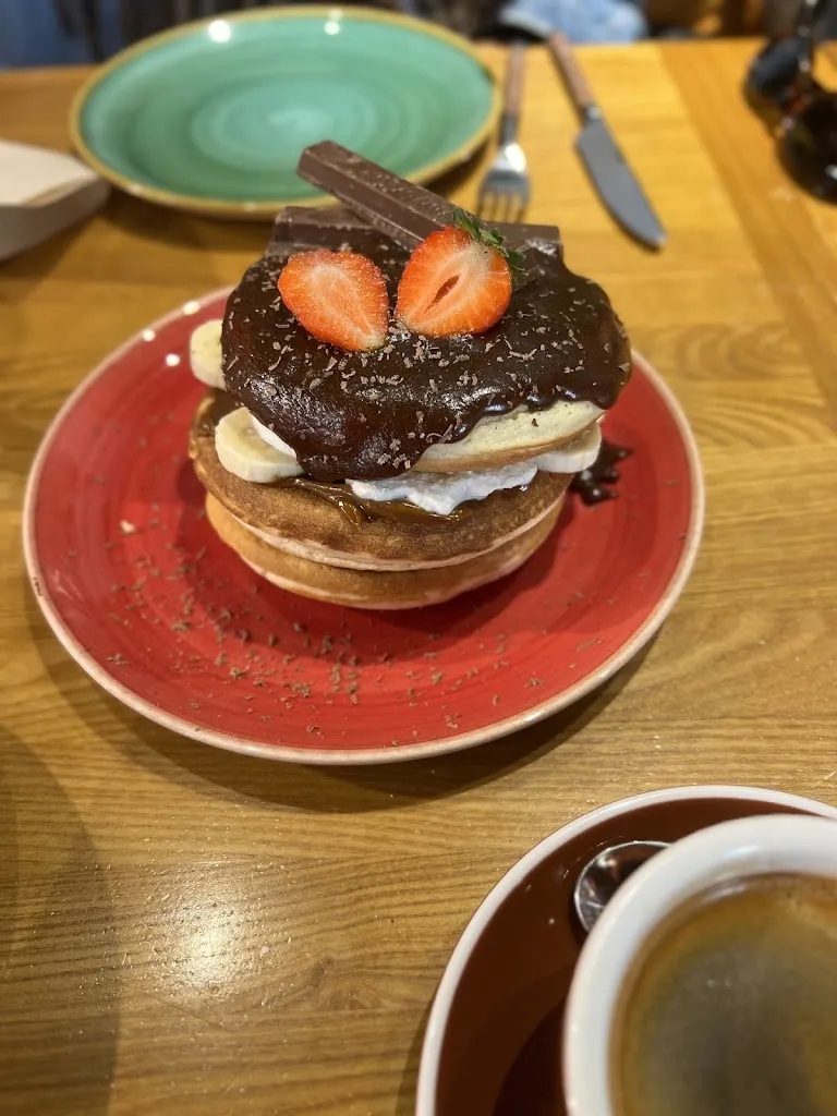 Racha Hatab_Zenith Brunch & Cocktails_Valverde_review