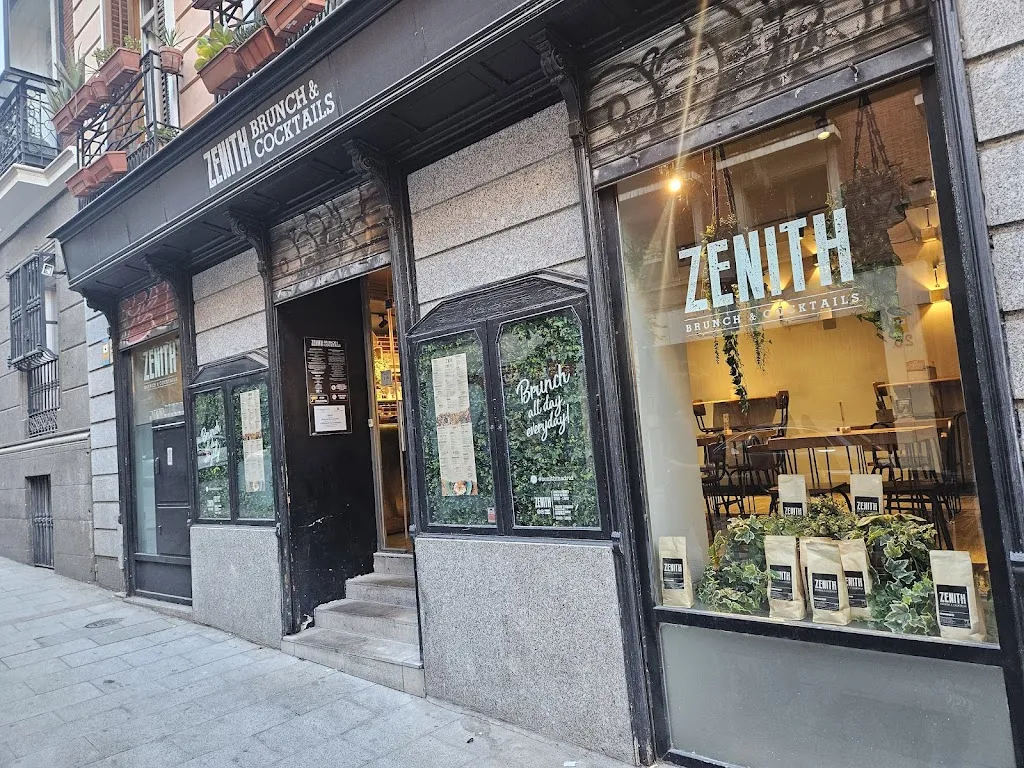 Zenith Brunch & Cocktails ristorante a Valverde