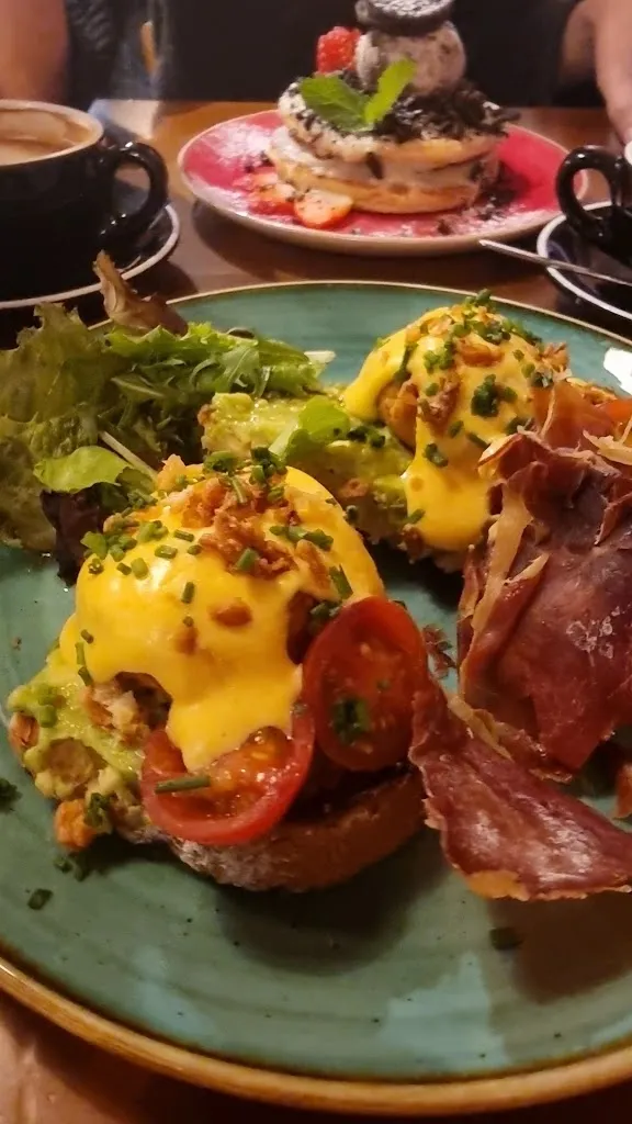 Zenith Brunch & Cocktails_Valverde_slider_image_2