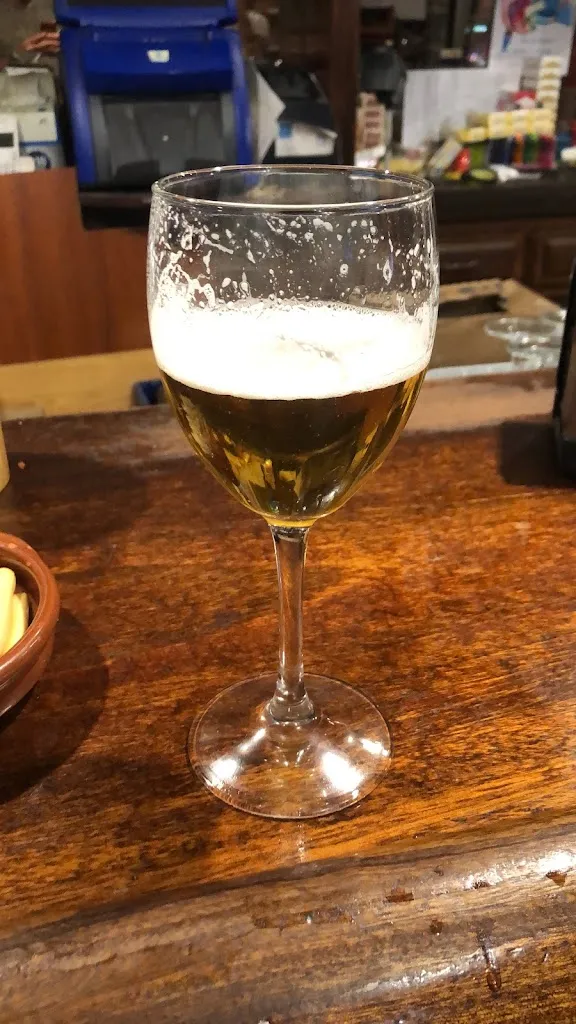 Cafe Luis Vinos y Tapas_Abades_slider_image_3