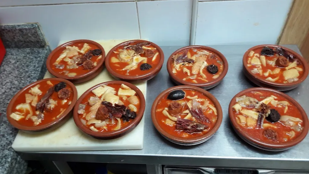 Bar El Trébol_Abades_slider_image_1