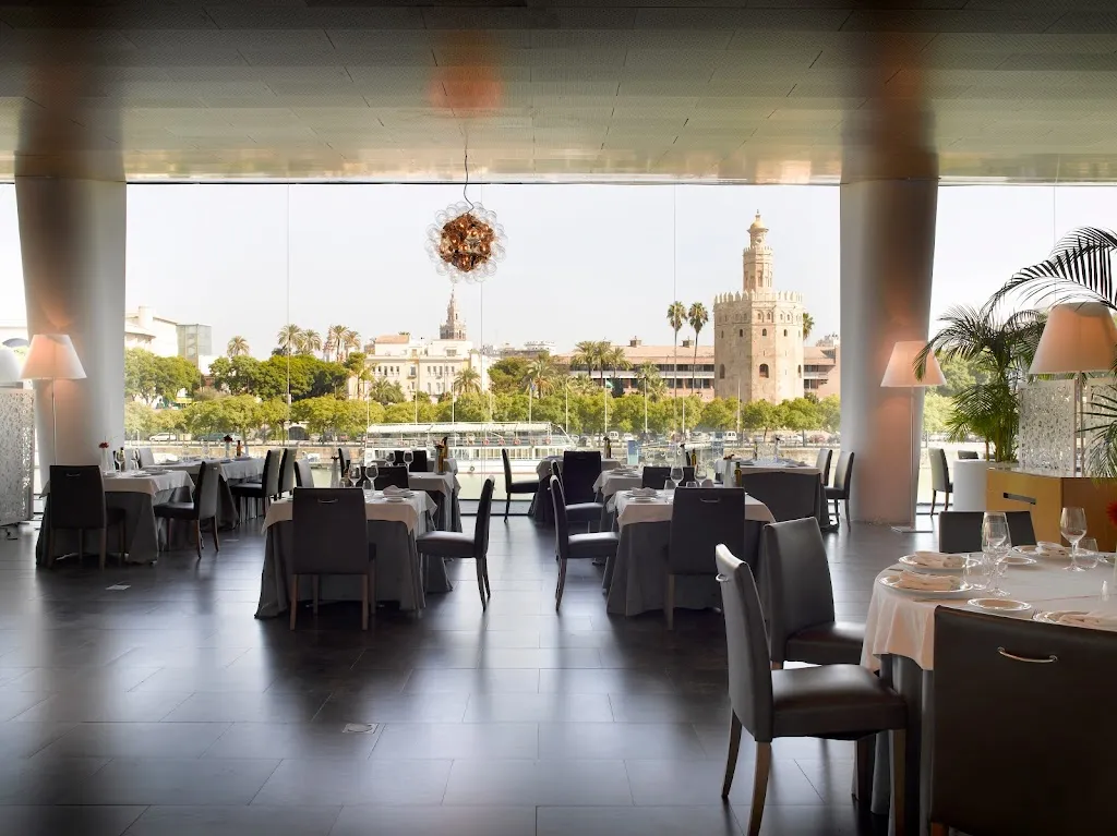 Abades Triana Restaurante_Abades_slider_image_1