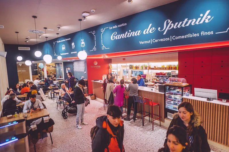 La Cantina de Sputnik Chamberí - Burger and Climb_Vallehermoso_slider_image_1
