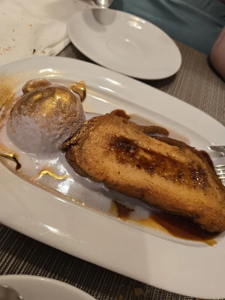 Ruben Aguilar Cano_LA MÍTICA MADRID_Vallehermoso_review