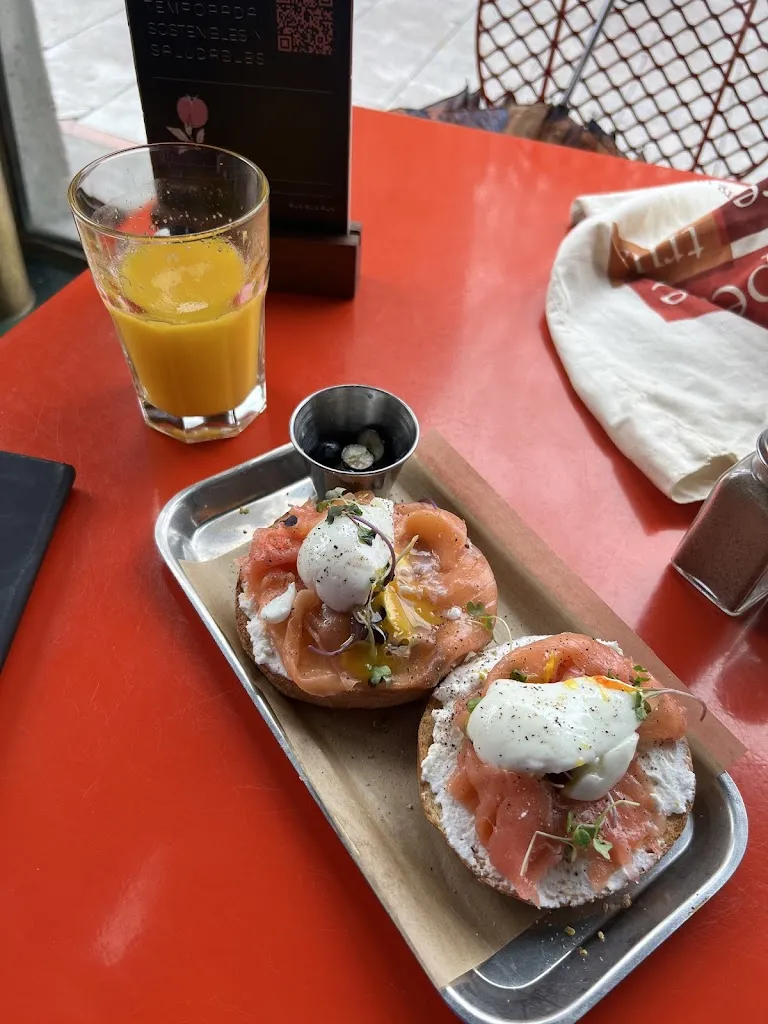 Mathi_RUN RUN RUN_Vallehermoso_review