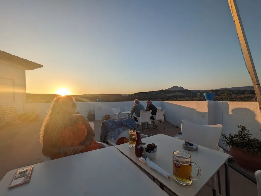 Tony Bell_La Vida Bar and Restaurant_Arboleas_review