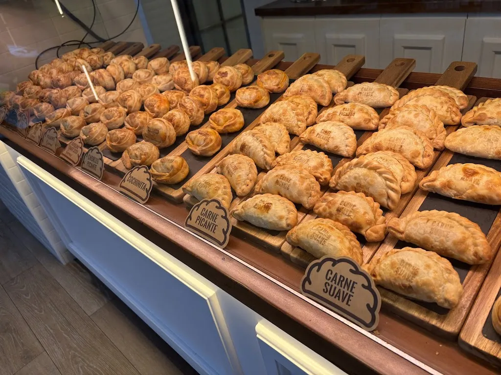 M Hermed_Empanadas Malvón_Vallehermoso_review