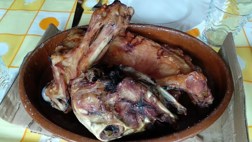 Hector Acon_Horno Segoviano - Embutidos Los Sanpedros S.L._Aldealcorvo_review