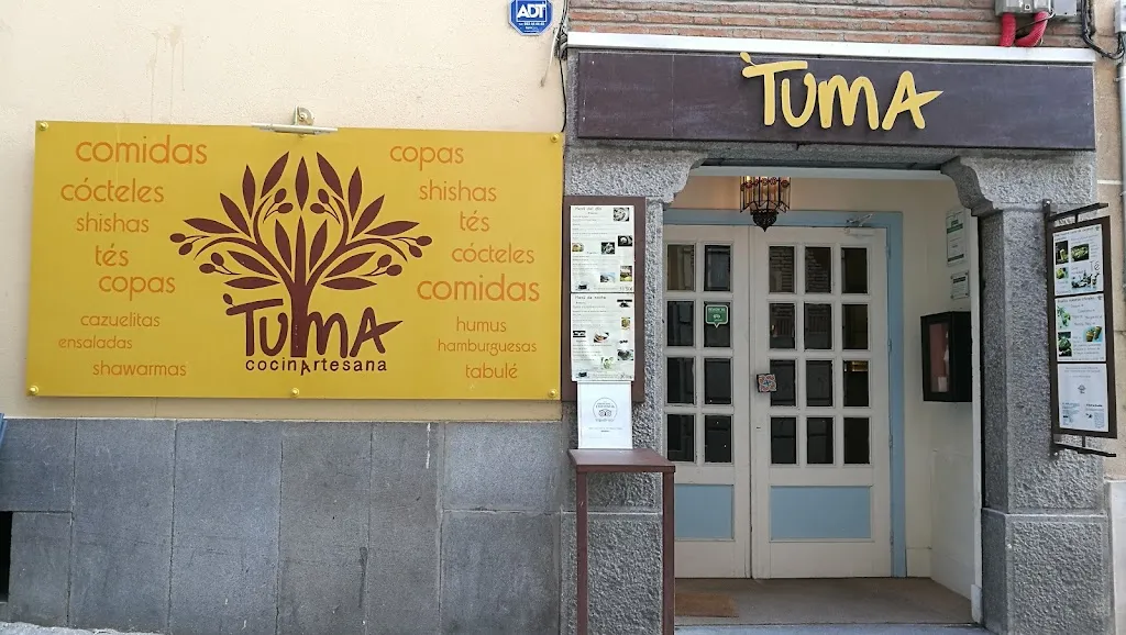 Tuma restaurant in Aldealengua de Santa María