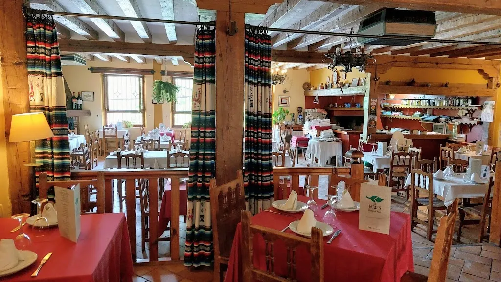 Restaurante El Jardín restaurant in Aldealengua de Pedraza