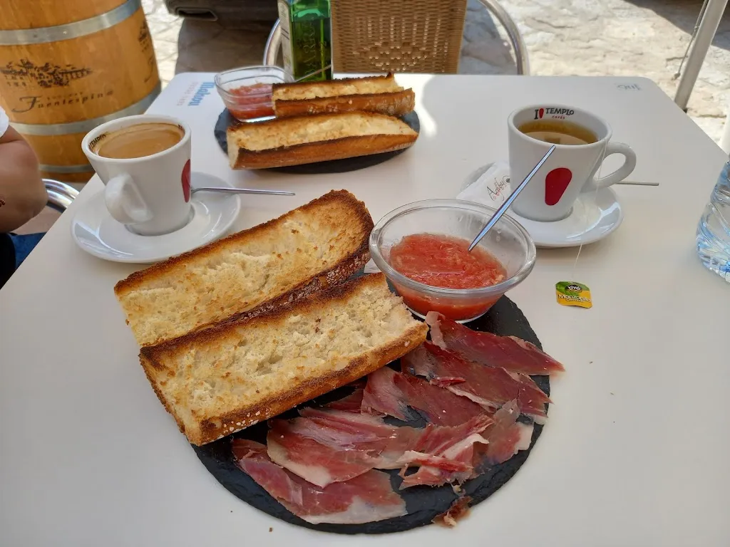 Beth Perry_La piedra_Arevalillo de Cega_review