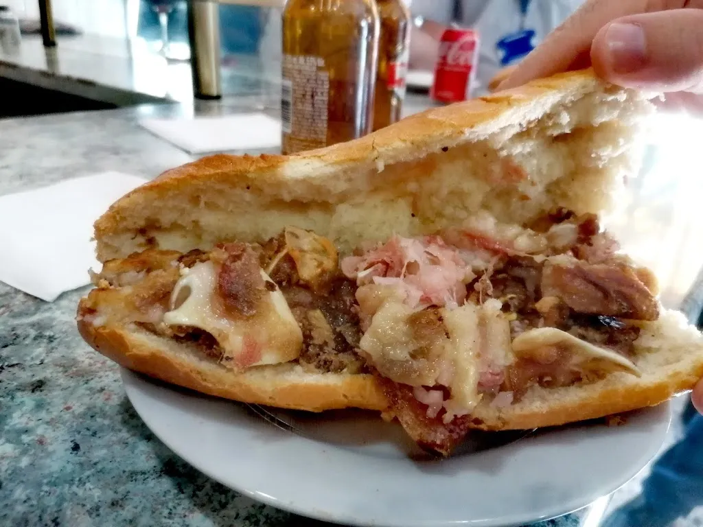 Jesús Pizarro_Mesón Jamonería La Armuña_Armuña_recensione